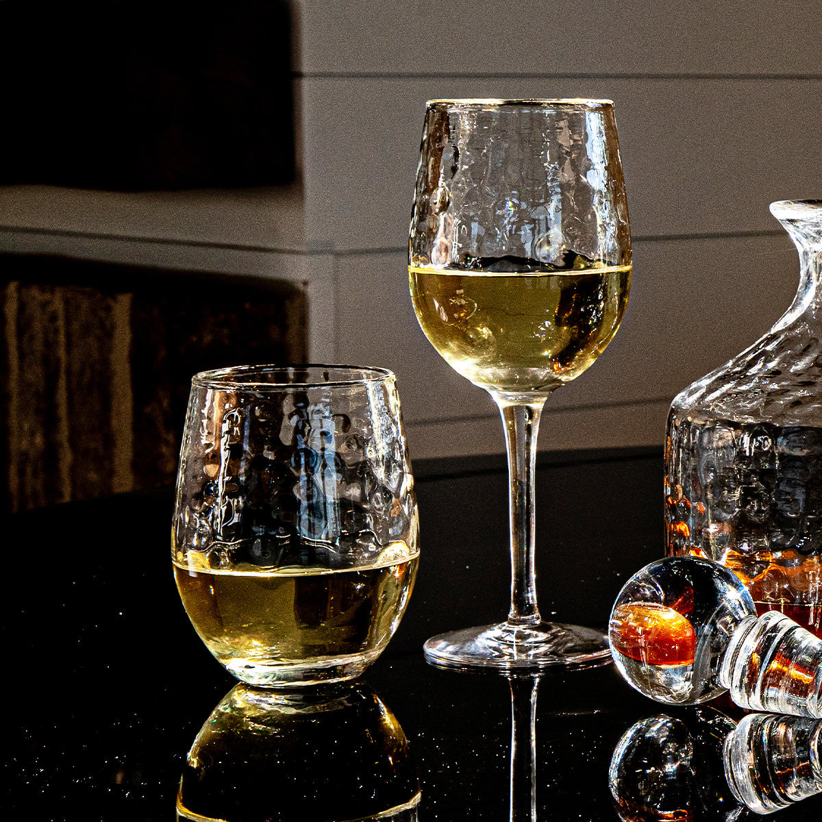 Puro White Wine Glass Set of 4, detail view