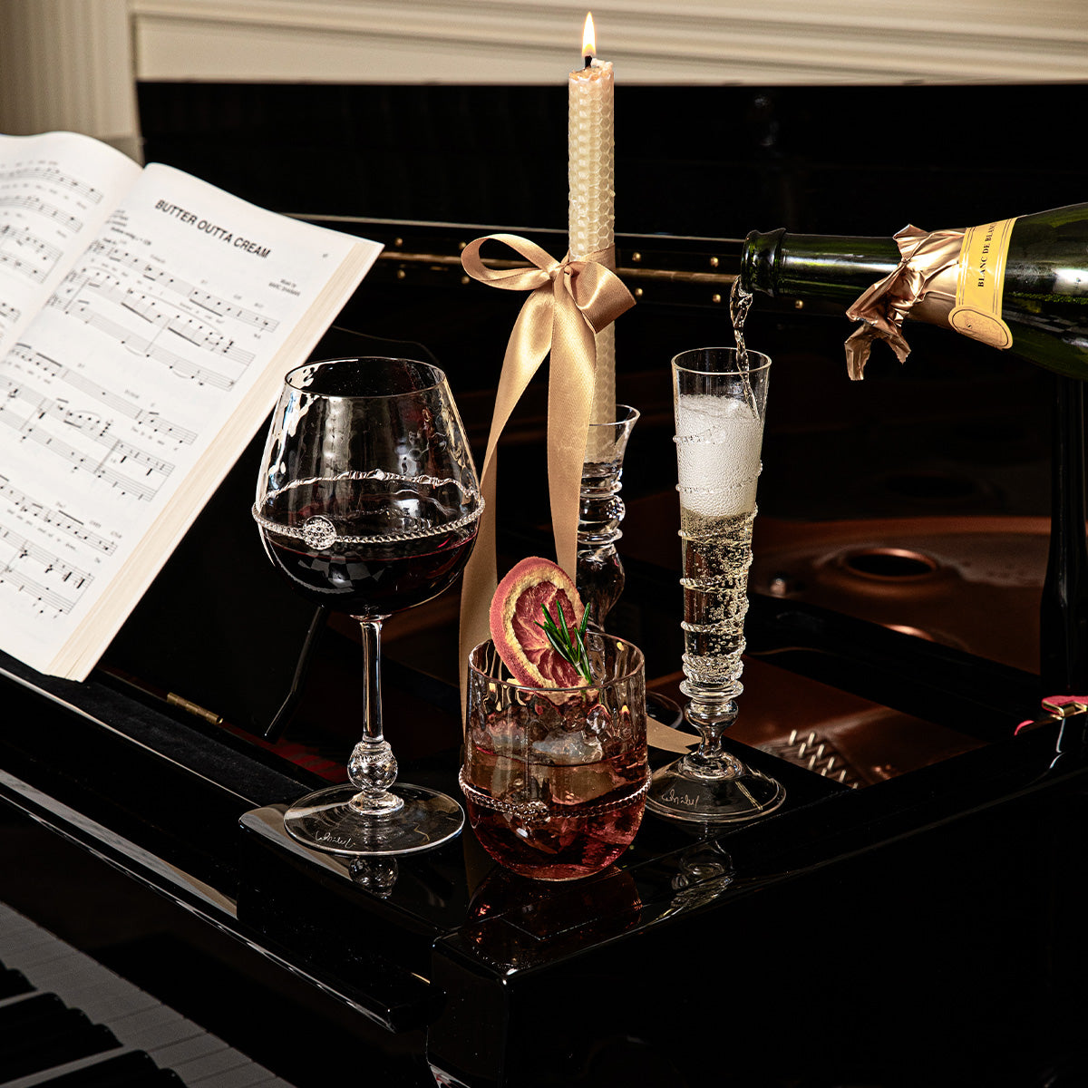 Amalia Pair of Flutes, lifestyle setting