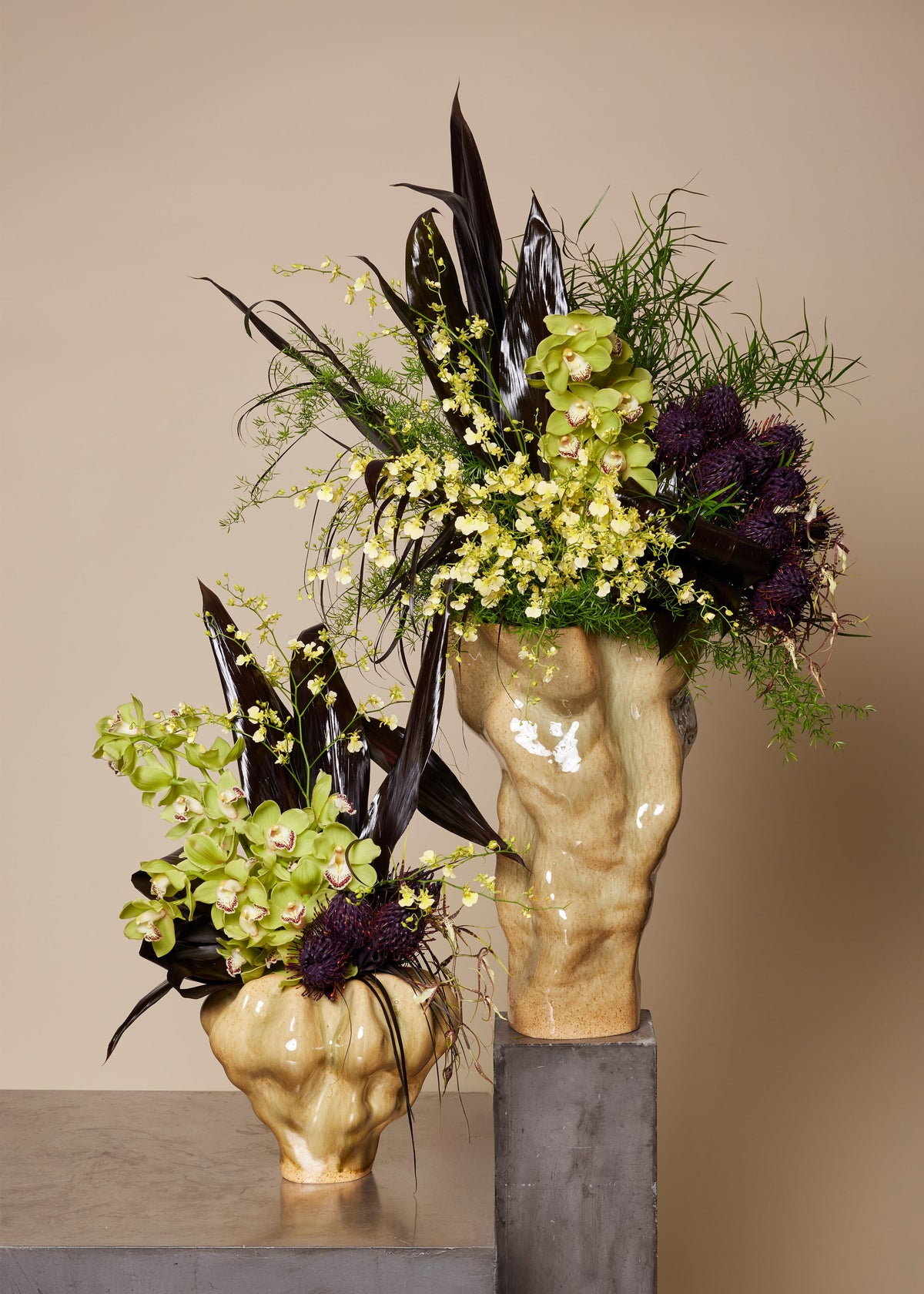 Timna Vase Green Extra-Short lifestyle shot