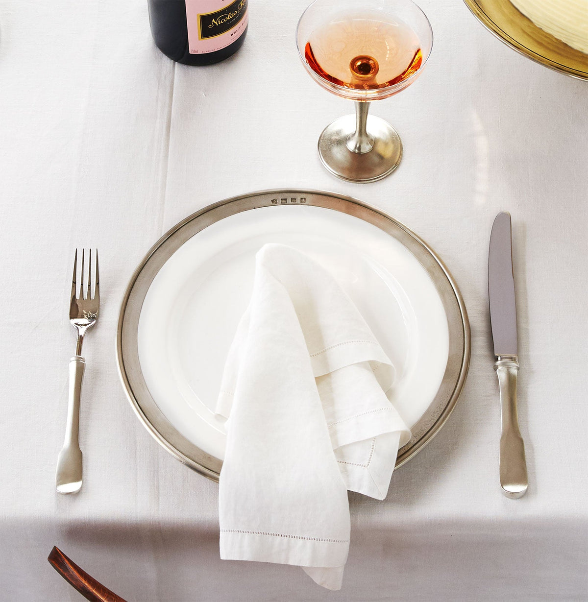 MATCH Convivio dinner plate on the table