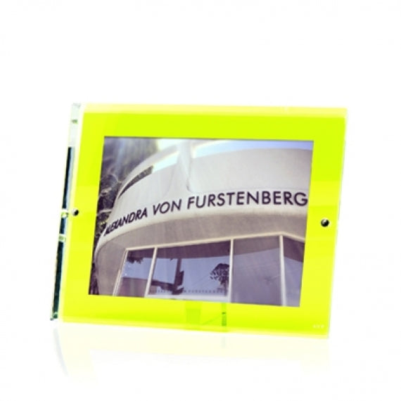 ALEXANDRA VON FURSTENBERG Acrylic Snap Frame - 5 x 7 ALEXANDRA VON FURSTENBERG Acrylic Snap Frame - 5 x 7