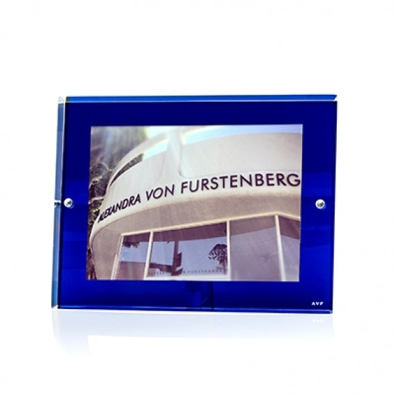 ALEXANDRA VON FURSTENBERG Acrylic Snap Frame - 5 x 7 ALEXANDRA VON FURSTENBERG Acrylic Snap Frame - 5 x 7