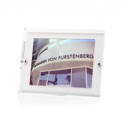 ALEXANDRA VON FURSTENBERG Acrylic Snap Frame - 5 x 7 ALEXANDRA VON FURSTENBERG Acrylic Snap Frame - 5 x 7