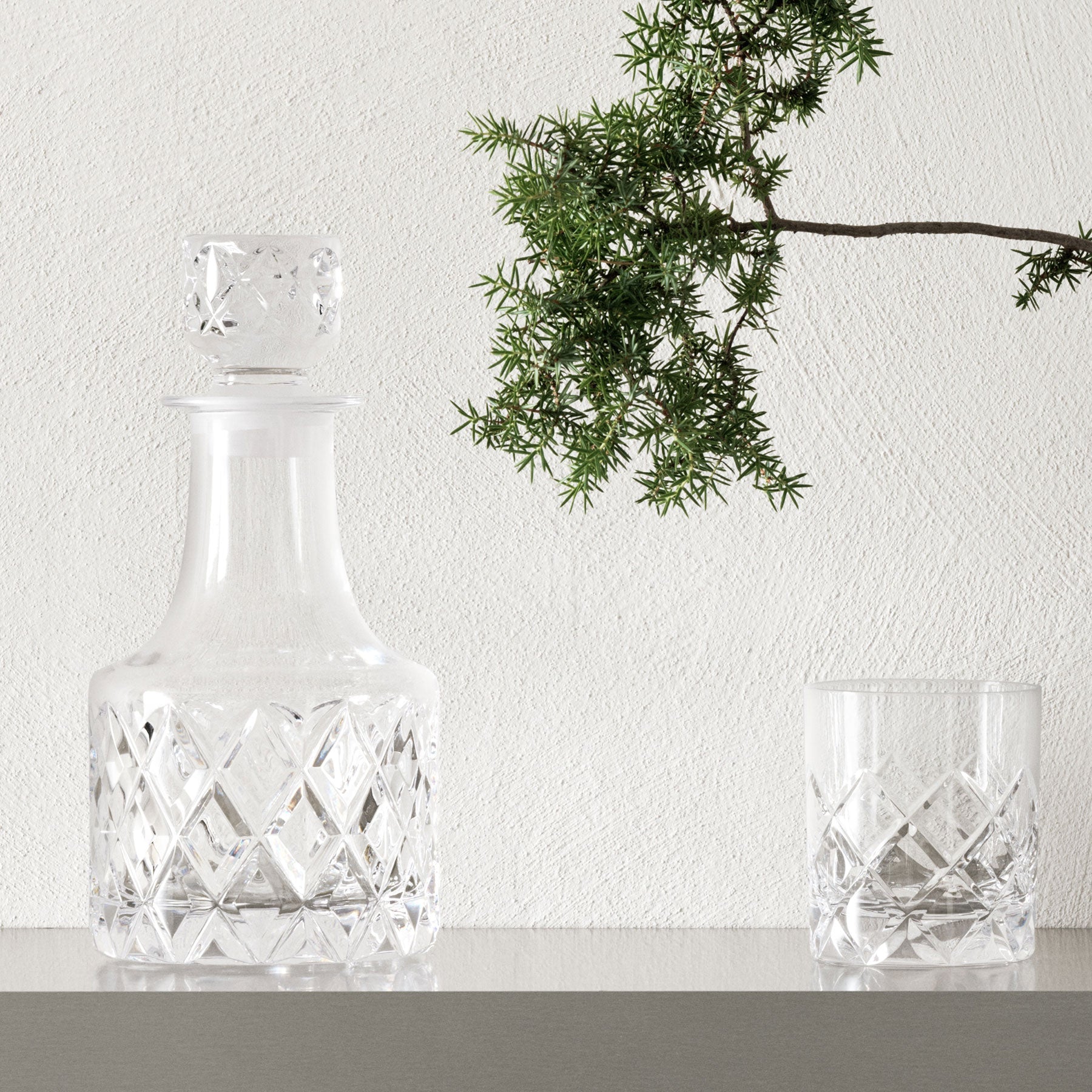 Sofiero Decanter alternate angle