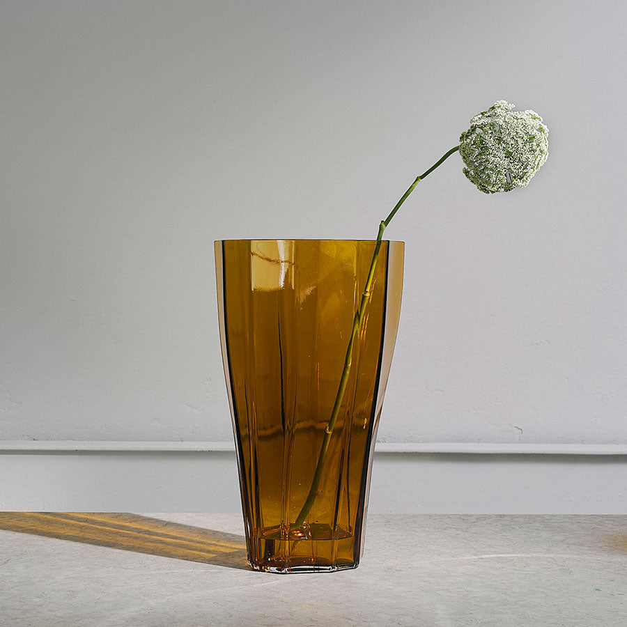 Orrefors Reed Vase Amber Large detail 2