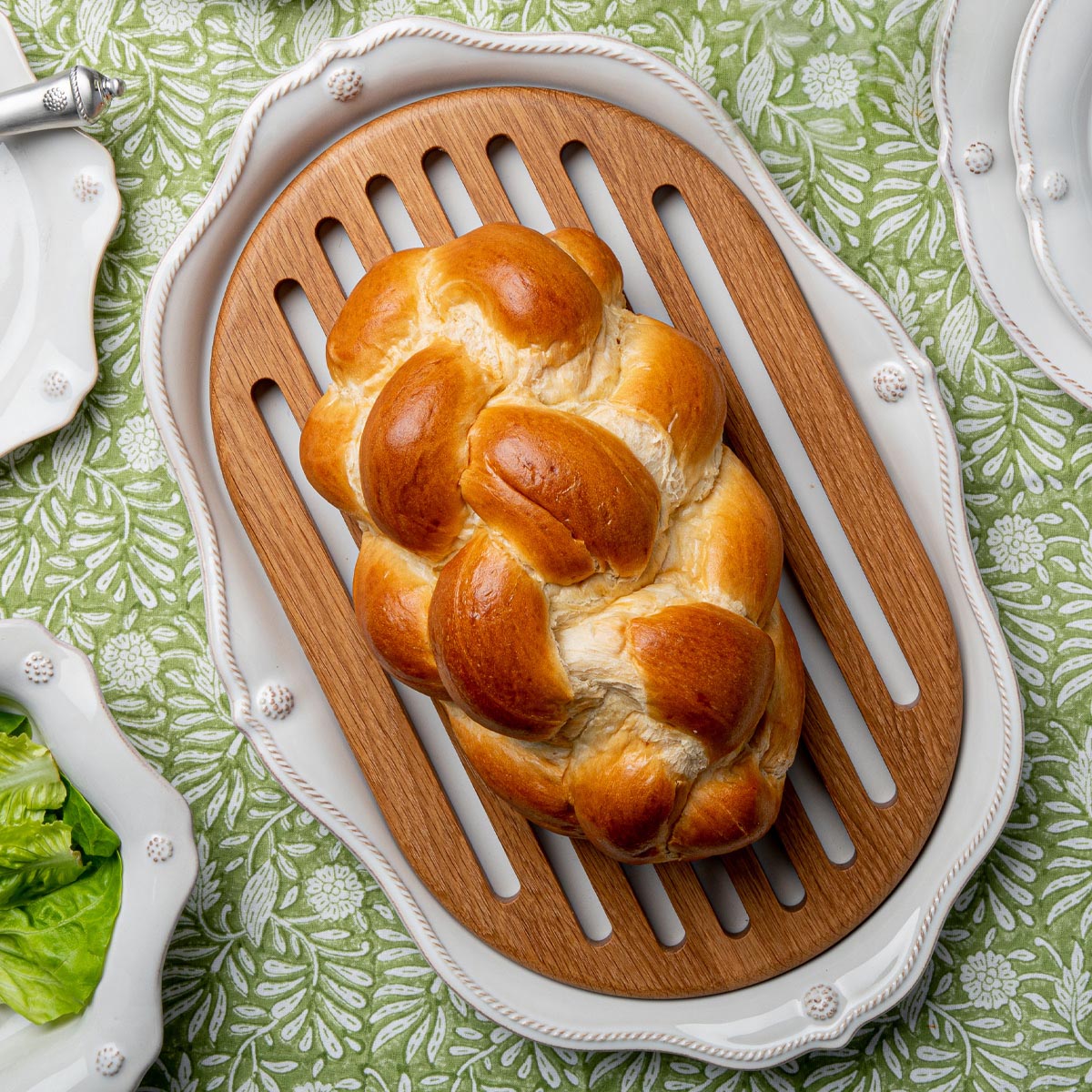 Juliska Berry & Thread Challah Board, detail view