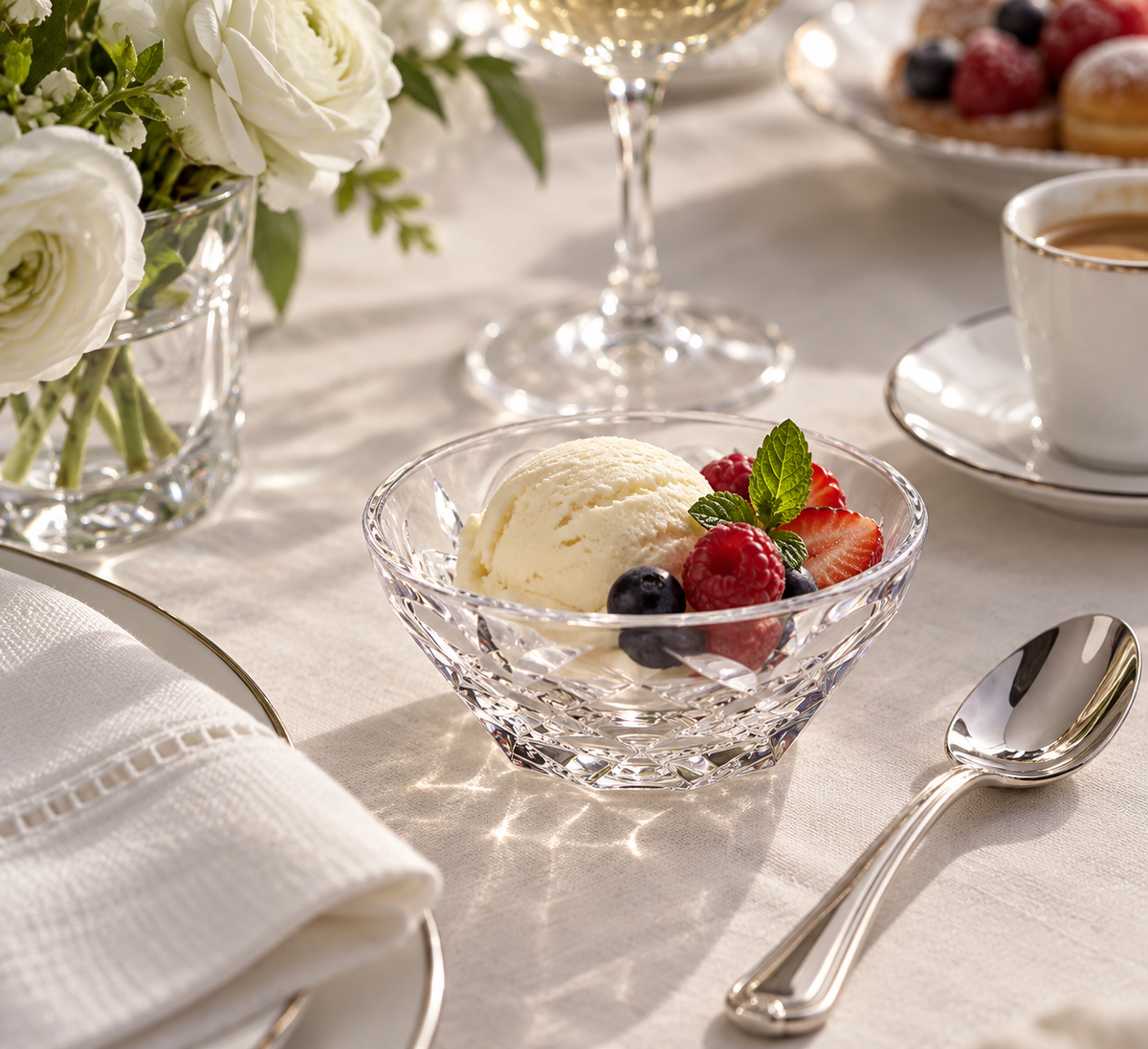 Baccarat Swing Small Bowl