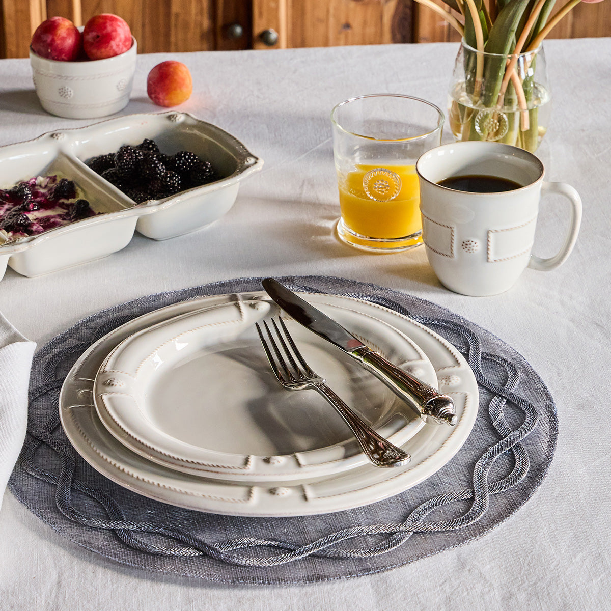 Juliska Berry & Thread French Panel 16-Piece Place Setting Whitewash