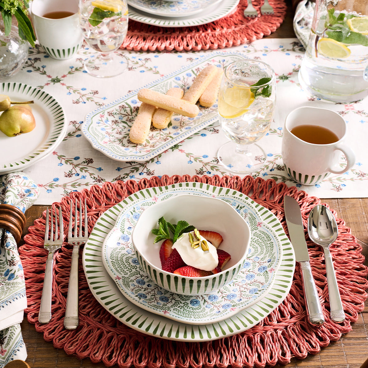 Juliska Sitio Stripe 16pc Place Setting, detail view