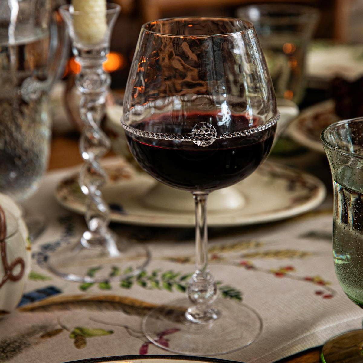 Juliska Graham Red Wine Glass, detail view