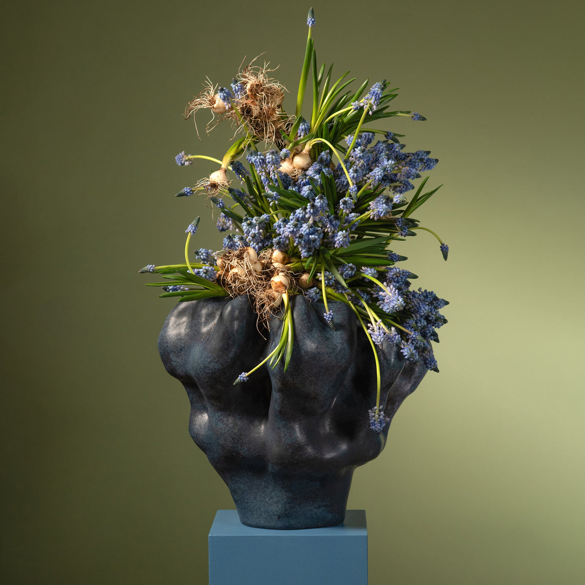 Timna Vase Aged Iron Extra-Short lifestyle shot