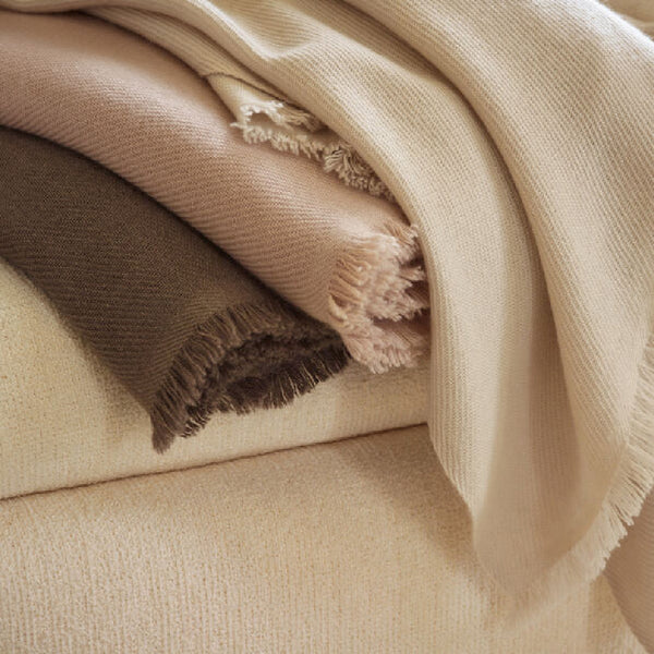 Noe Cashmere Throw AERIN Parci Parla Home