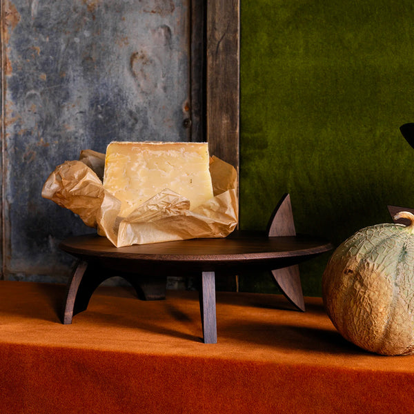 L'OBJET Kelly Behun Leaf Flat Platter on Stand